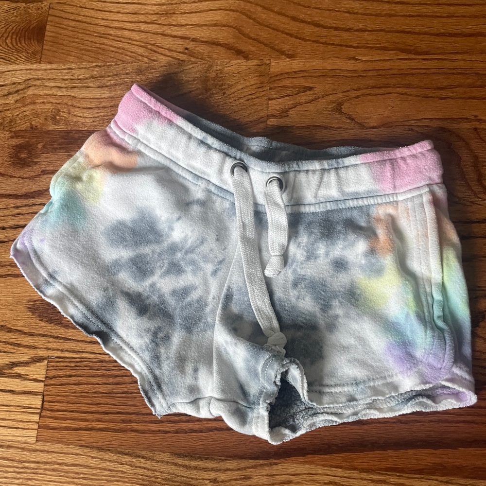 beachy sweat shorts